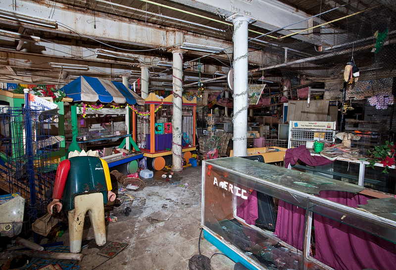 Illustration for article titled These Abandoned Toy Factories and Shops Will Haunt Your Nightmares